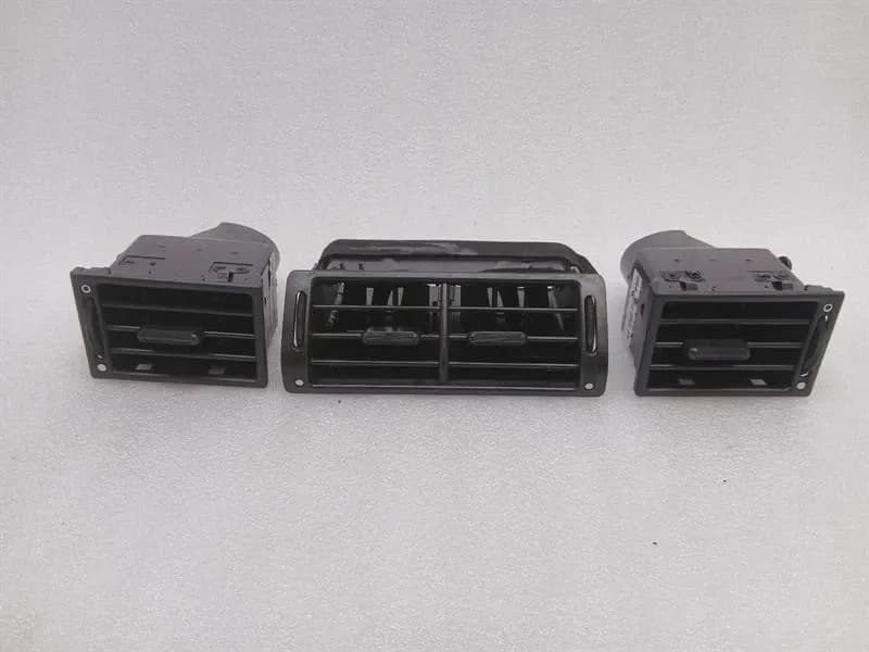 Porsche 911 1984-1989 Air Vent 91157205201 Air Vent Vent Grille Kit-