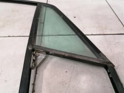 PORSCHE Porsche 911 1984-1989 Right Front 1/4 Glass 91154251200 Door Window 1/4 Front Re- — thumbnail 5