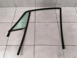 PORSCHE Porsche 911 1984-1989 Right Front 1/4 Glass 91154251200 Door Window 1/4 Front Re- — thumbnail 6