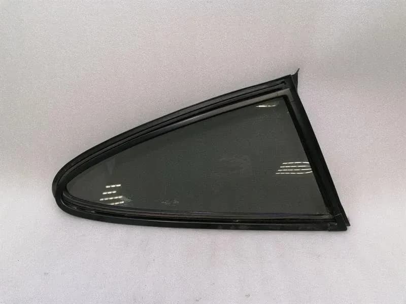 PORSCHE Porsche 911 1984-1989 Right Rear 1/4 Glass 91154310202 Door Glass 1/4 Rear RH-