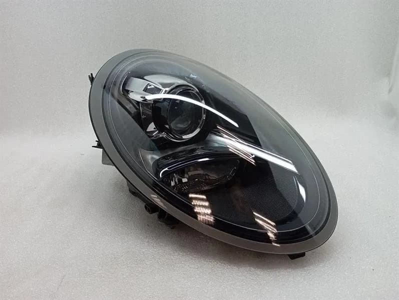 PORSCHE 13-16 GT3 GTS PORSCHE 911 991 Right Headlight Headlamp Right 99163199650-