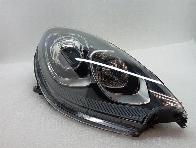 PORSCHE Porsche Macan 95B Right Headlight 95B941030AA RHD UK Halogen Headlight Right-