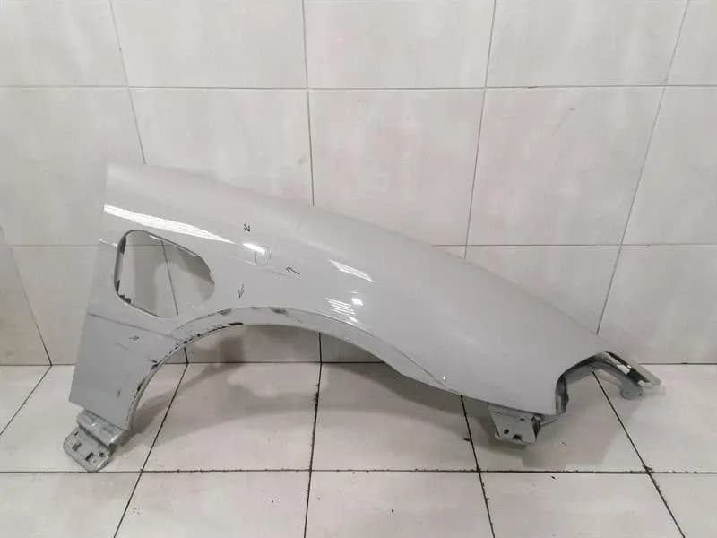Porsche Taycan 9J Right Wing 9J1821102Y W/O PWR DOOR Right Fender-