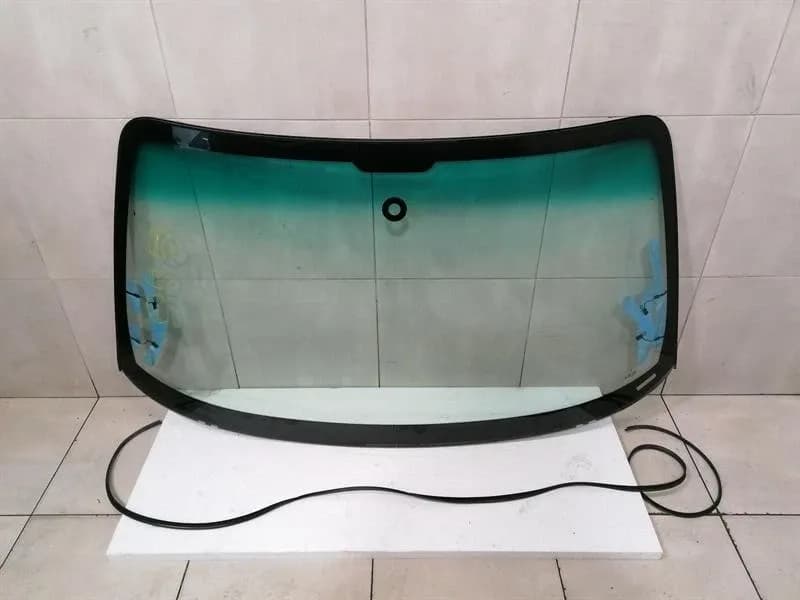 PORSCHE PORSCHE 911 996 WINDSCREEN 99654190110 WINDSHIELD PR:440 PR:265 DIM/RAIN-