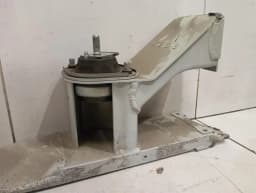 FERRARI Ferrari 599 GTB F141 Gearbox Mount 985189265 Gearbox Mount TRELLIS- — thumbnail 9