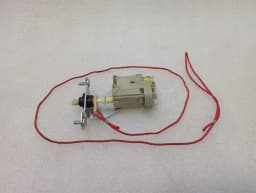 FERRARI Ferrari 599 GTB F141 67489500 FUEL FLAP ACTUATOR Actuator Fuel Cap- — thumbnail 2