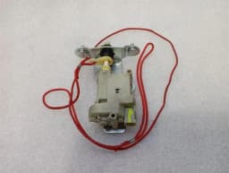 FERRARI Ferrari 599 GTB F141 67489500 FUEL FLAP ACTUATOR Actuator Fuel Cap- — thumbnail 8