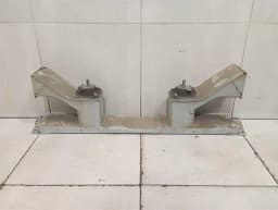 FERRARI Ferrari 599 GTB F141 Gearbox Mount 985189265 Gearbox Mount TRELLIS- — thumbnail 2