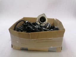 FERRARI Ferrari 599 GTB F141 SCREWS V12 Screws Bolts From One Car Set Bolts- — thumbnail 5