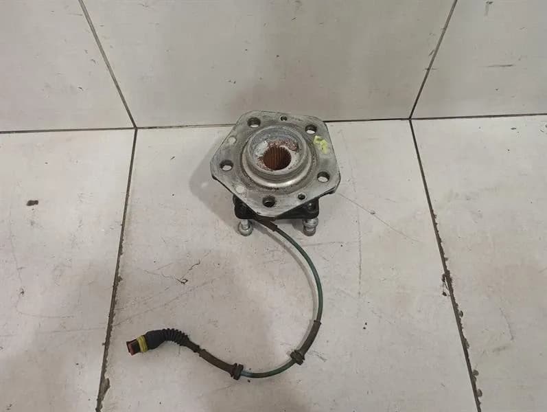 FERRARI Ferrari 599 GTB F141 Right Front Hub 197232 Wheel Bearing Housing Front Right-