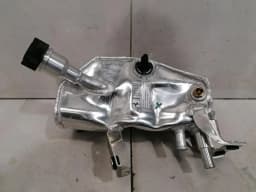 FERRARI Ferrari Purosangue F175 suspension oil tank with defects 913873 reservoir - — thumbnail 5