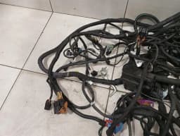 FERRARI Ferrari 599 GTB F141 Wiring Loom 232419 ENGINE COMPARTMENT Wiring Harness- — thumbnail 3