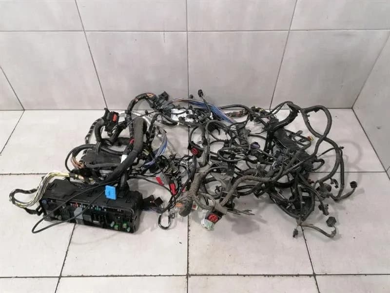 LAND ROVER LAND ROVER RANGE ROVER SPORT L494 WIRING LOOM JPLA-14A073-AB ENGINE BAY RHD -