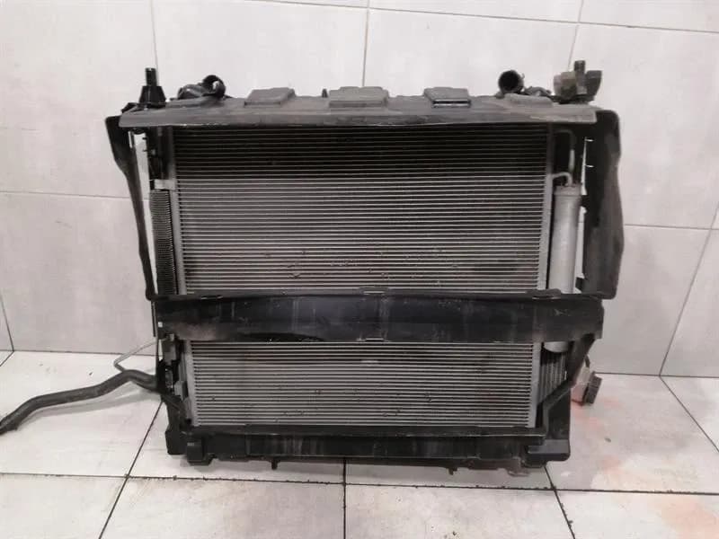 LAND ROVER Land Rover Range Rover Sport L494 Radiator Pack LR162110 Radiator Pack SVR 5.0-