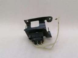 MERCEDES-BENZ Mercedes ML W164 Air Suspension Valve A2513200058 Air Suspension Valve Block- — thumbnail 1