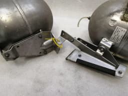 MAYBACH Maybach 57 W240 Air suspension reservoir A2403200215 container - — thumbnail 4