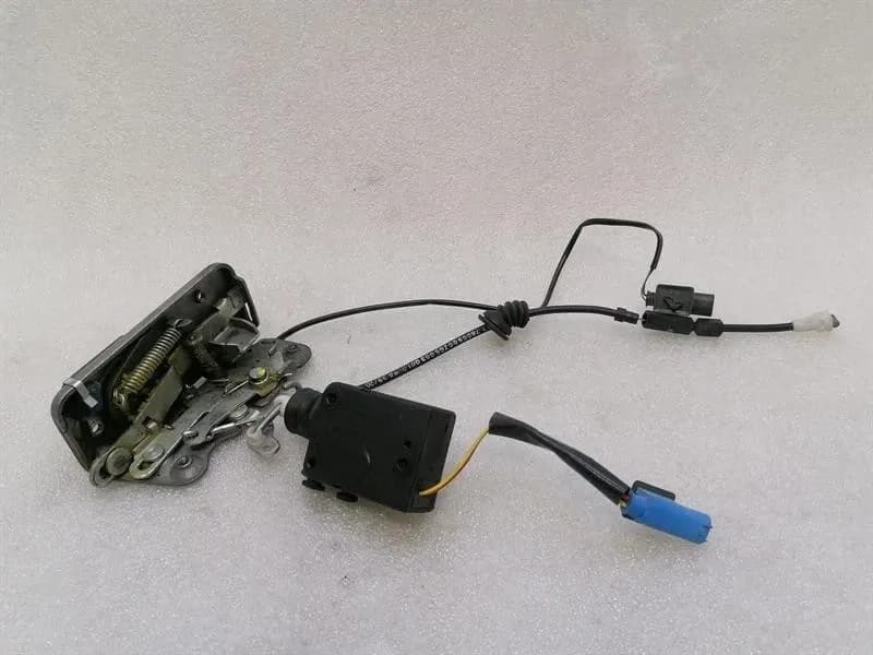 MERCEDES-BENZ MERCEDES W463A W464 18-24 G63 AMG DOOR LOCK A4637207702 FL RHD RIGHT HAND DRIVE-