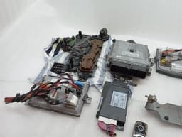 MERCEDES-BENZ MERCEDES C63 AMG M177 W205 Engine ECU A1779004500 SET Engine ECU FACELIFT- — thumbnail 3