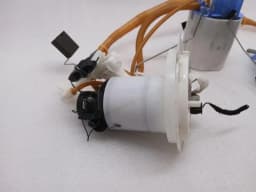 MERCEDES-BENZ Mercedes C63 AMG W204 Fuel Pump Electric A2184700494 Fuel Pump M156- — thumbnail 3