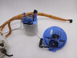 MERCEDES-BENZ Mercedes C63 AMG W204 Fuel Pump Electric A2184700494 Fuel Pump M156- — thumbnail 4