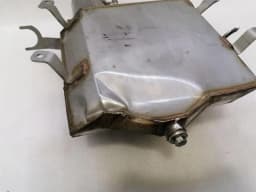 ASTON MARTIN ASTON MARTIN VANTAGE V8 OIL SUMP WITH DEFECT! 6G33-6C702-AC OIL PAN WITH DEFECT!- — thumbnail 8