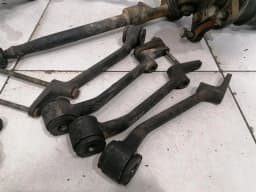 ASTON MARTIN ASTON MARTIN VANTAGE AM SERIES 3 1973-1978 FRONT AXLE 23-26989 KNUCKLE SET - — thumbnail 4