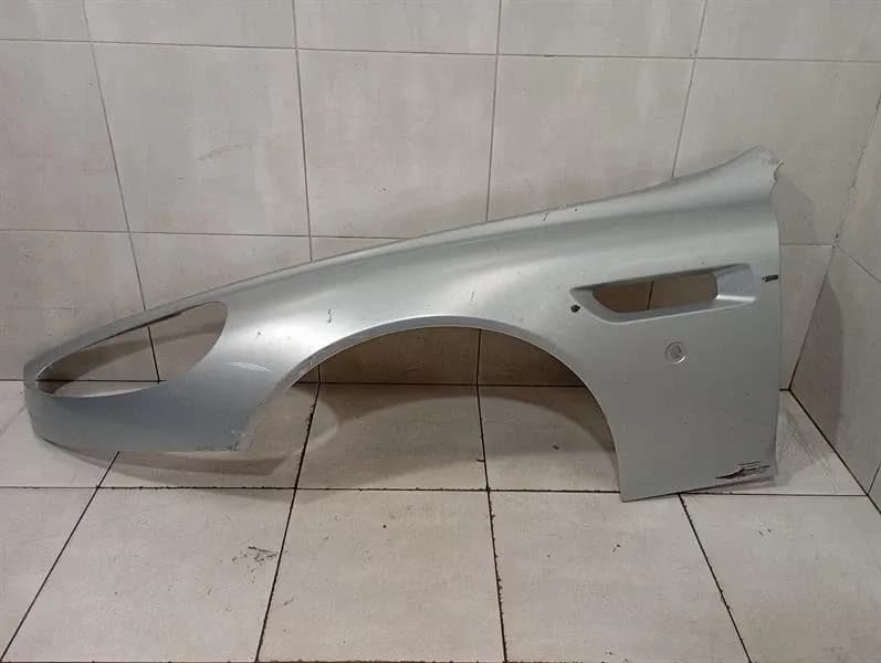 Aston Martin DB9 COUPE Left Wing 4G43-16005-AA Left Fender FAULTY-