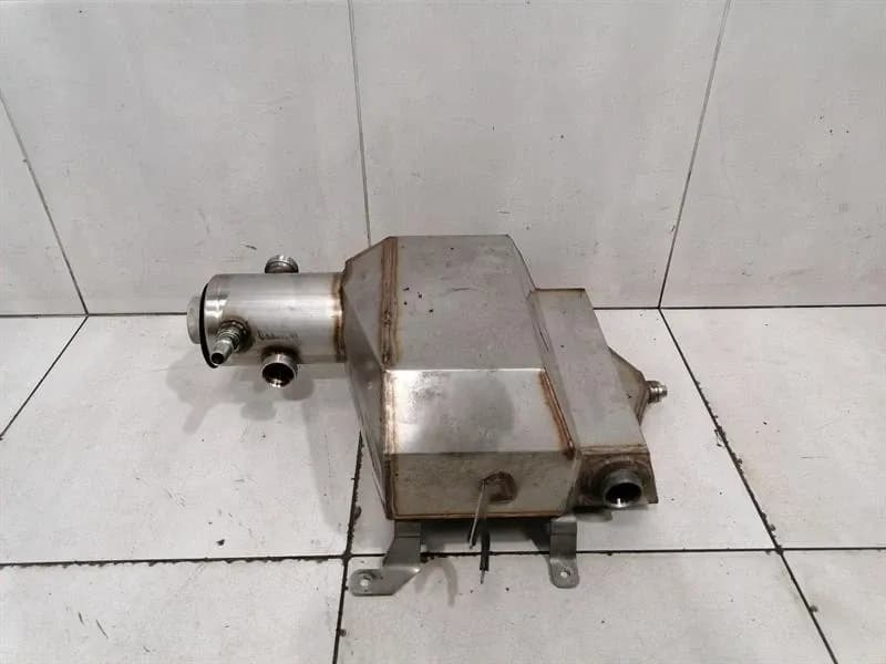 ASTON MARTIN ASTON MARTIN VANTAGE V8 OIL SUMP 6G33-6C702-AC OIL PAN-