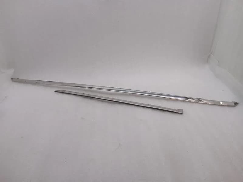ASTON MARTIN VANTAGE AM SERIES 3 1973-1978 Body Moulding REAR WINDOW + LH SIDE -