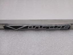 ASTON MARTIN ASTON MARTIN VANTAGE AM SERIES 3 1973-1978 FENDER WING MOULDINGS L+R- — thumbnail 8