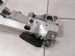 ASTON MARTIN Aston Martin DB9 Volante Front Bumper Beam DG43-17757-CA Front Bumper Carrier- — thumbnail 6