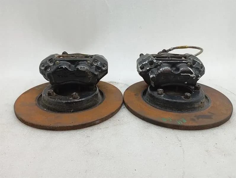 ASTON MARTIN ASTON MARTIN VANTAGE AM SERIES 3 1973-1978 BRAKE CALIPER 069-028-0006 SET FRONT-