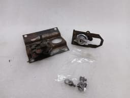 ASTON MARTIN Aston Martin Vantage AM Series 3 1973-1978 Boat Lock Tailgate Lock- — thumbnail 1