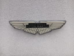 ASTON MARTIN ASTON MARTIN VANTAGE AM SERIES 3 1973-1978 DB WINGS BADGE BOAT LID DAVID BROWN- — thumbnail 2