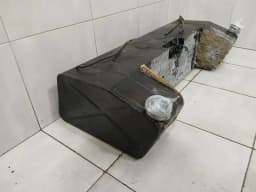 ASTON MARTIN Aston Martin Vantage AM Series 3 1973-1978 Fuel Tank Fuel Tank Gallay Ltd- — thumbnail 4