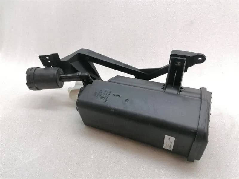 ASTON MARTIN RAPIDE S EVAP Reservoir AD43-9E857-AB Reservoir -