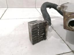 ASTON MARTIN ASTON MARTIN VANTAGE V8 DRY SUMP RESERVIOR 6G33-6C702-AC ENGINE OIL TANK - — thumbnail 5
