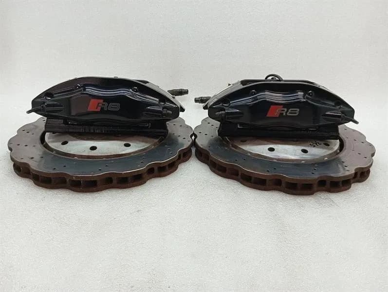 AUDI Audi R8 Type 42 V10 5.2 Spyder Rear Brake Set 420615406J Rear Brake System-