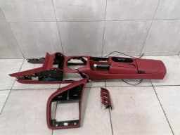 AUDI AUDI R8 TYPE 42 V10 5.2 SPYDER CENTRE CONSOLE 420863242B RIGHT HAND DRIVE RHD- — thumbnail 2