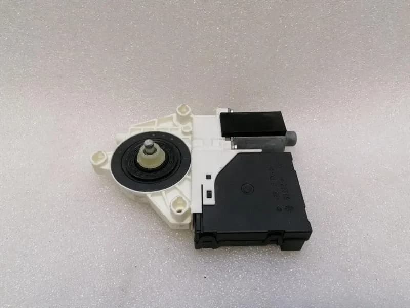 AUDI Audi R8 Type 42 V10 5.2 Spyder Door Window Motor 427959801E Window Regulator Motor -