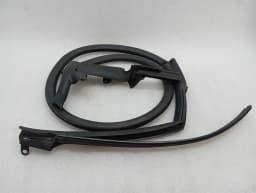 AUDI Audi R8 Type 42 V10 5.2 Spyder Left Door Seal 427831707 Left Door Seals - — thumbnail 1