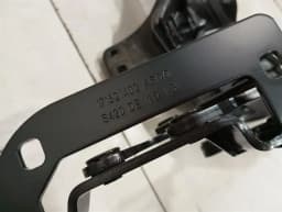 AUDI Audi R8 Type 42 V10 5.2 Spyder soft top hinge 427825131F soft top hinge- — thumbnail 8