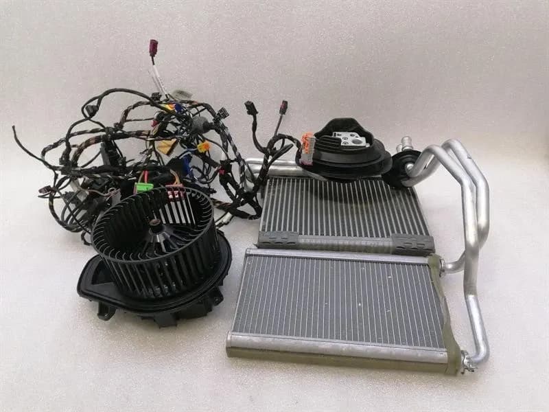 AUDI AUDI R8 4S V10 RWD HEATER BLOWER 4S2820021 RIGHT HAND DRIVE RHD-