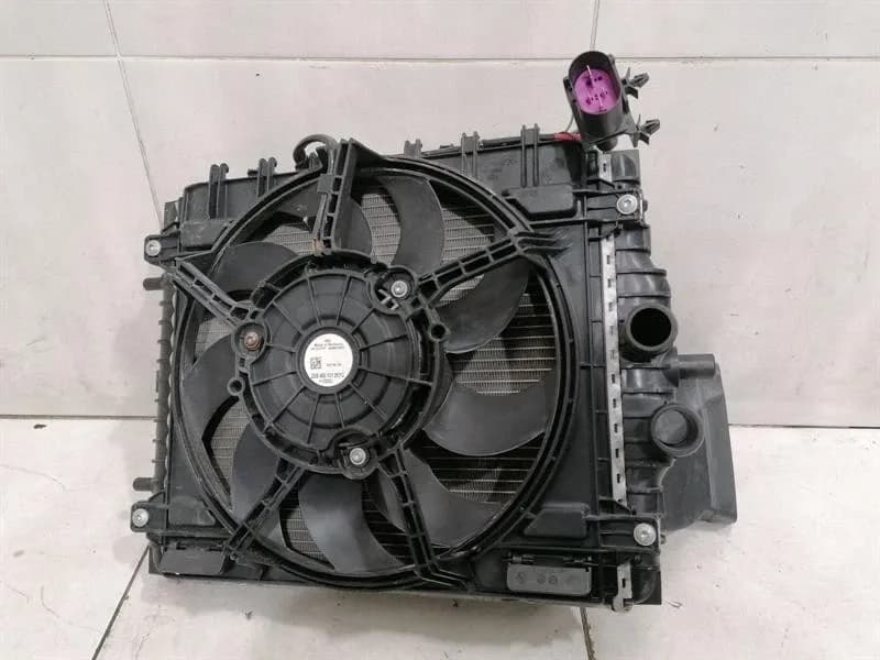AUDI Audi R8 4S V10 RWD Left Radiator Pack 4S0121252B Left Radiator Pack -