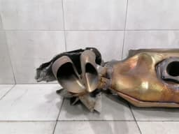 AUDI Audi R8 4S V10 RWD exhaust silencer 4S0251051F defects exhaust silencer- — thumbnail 3