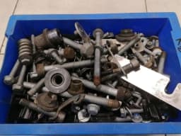 AUDI Audi R8 Type 42 V10 5.2 Spyder Bolts From One Car Set Bolts Set- — thumbnail 3