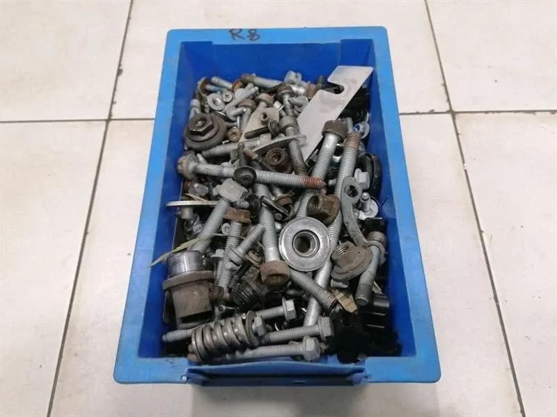 AUDI Audi R8 Type 42 V10 5.2 Spyder Bolts From One Car Set Bolts Set-