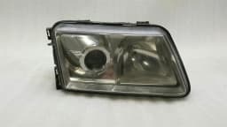 AUDI AUDI S3 8L RIGHT HEADLAMP HEADLIGHT RIGHT SPARE PARTS OR REPAIR XENON- — thumbnail 1