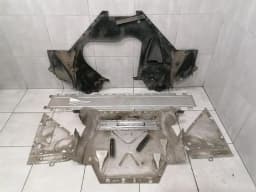 AUDI Audi R8 Type 42 V10 5.2 Spyder Undertray Set 420825205G Underbody Trim - — thumbnail 2