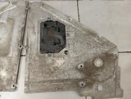 AUDI Audi R8 4S V10 RWD Undertray 4S0825208C Underbody Trim- — thumbnail 6